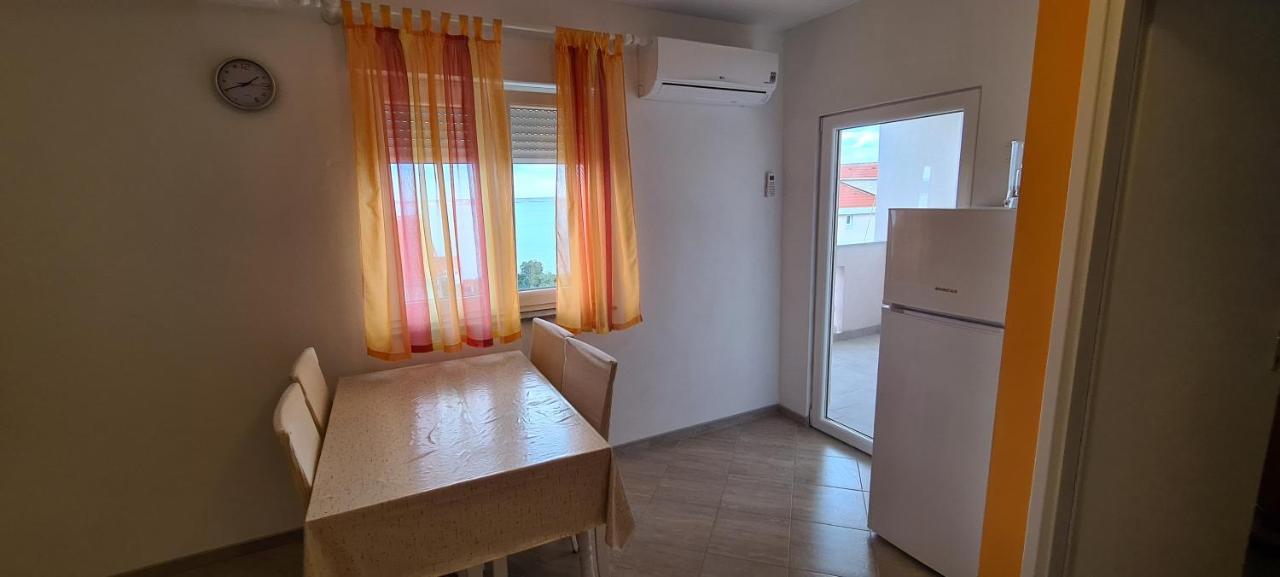 Apartmani Cesar Rtina Εξωτερικό φωτογραφία