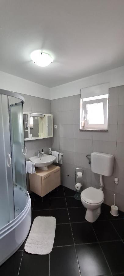 Apartmani Cesar Rtina Εξωτερικό φωτογραφία