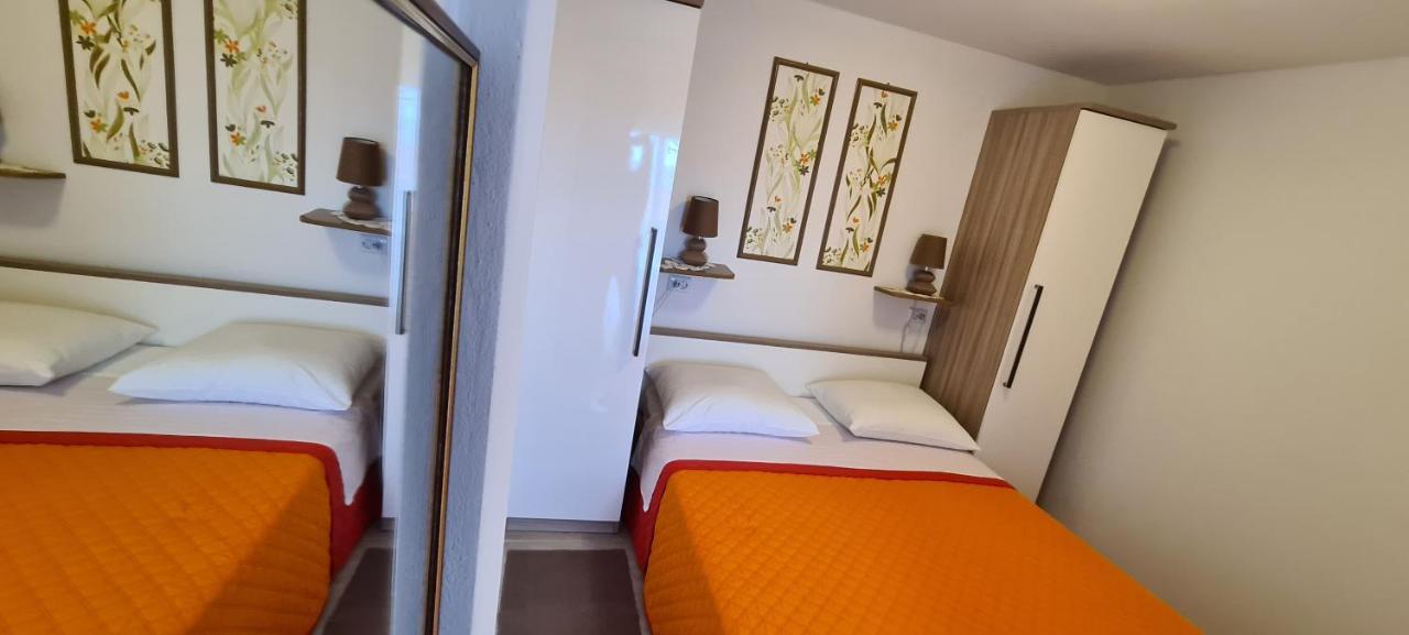 Apartmani Cesar Rtina Εξωτερικό φωτογραφία