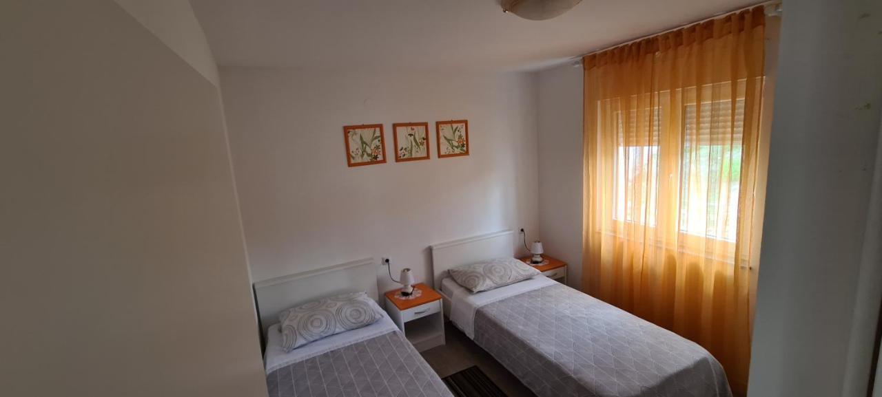 Apartmani Cesar Rtina Εξωτερικό φωτογραφία