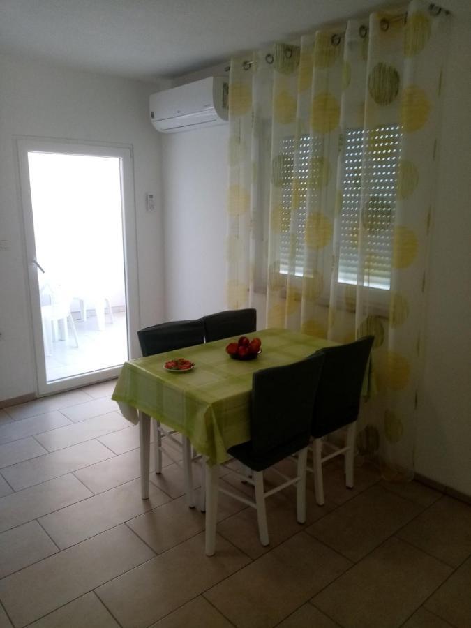 Apartmani Cesar Rtina Εξωτερικό φωτογραφία